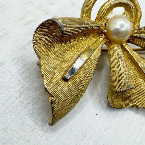 BSK Vintage MCM Textured Gold Tone Pearl Flower Brooch Pin Modernist - Picture 9 of 13